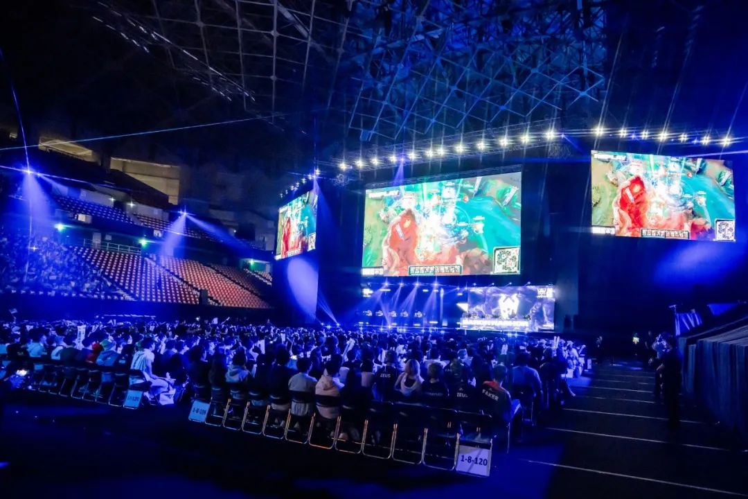 黄政宇